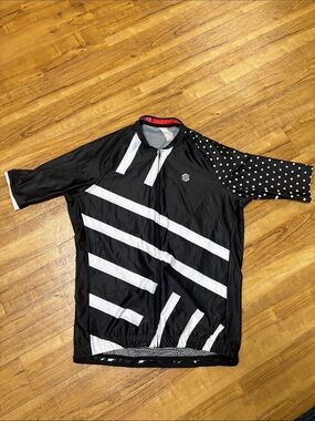 Siroko Cycling Jersey - XXL. Imported direct from Europe.